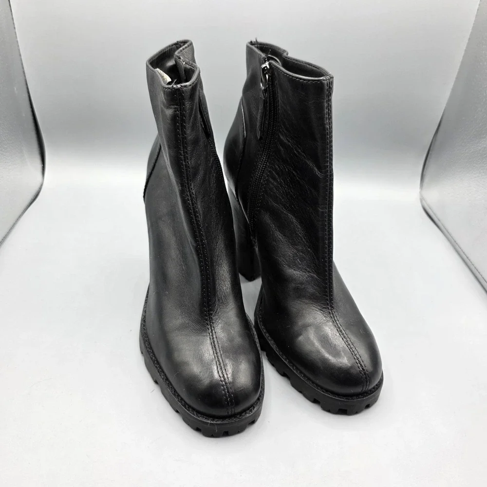 Schutz Boots Womens 39‎ Black Leather Chunky Lug Sole High Heel Booties Zipper